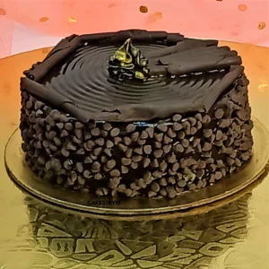 Black Choco Chip Cake chocolate cake with choco chips full cake
